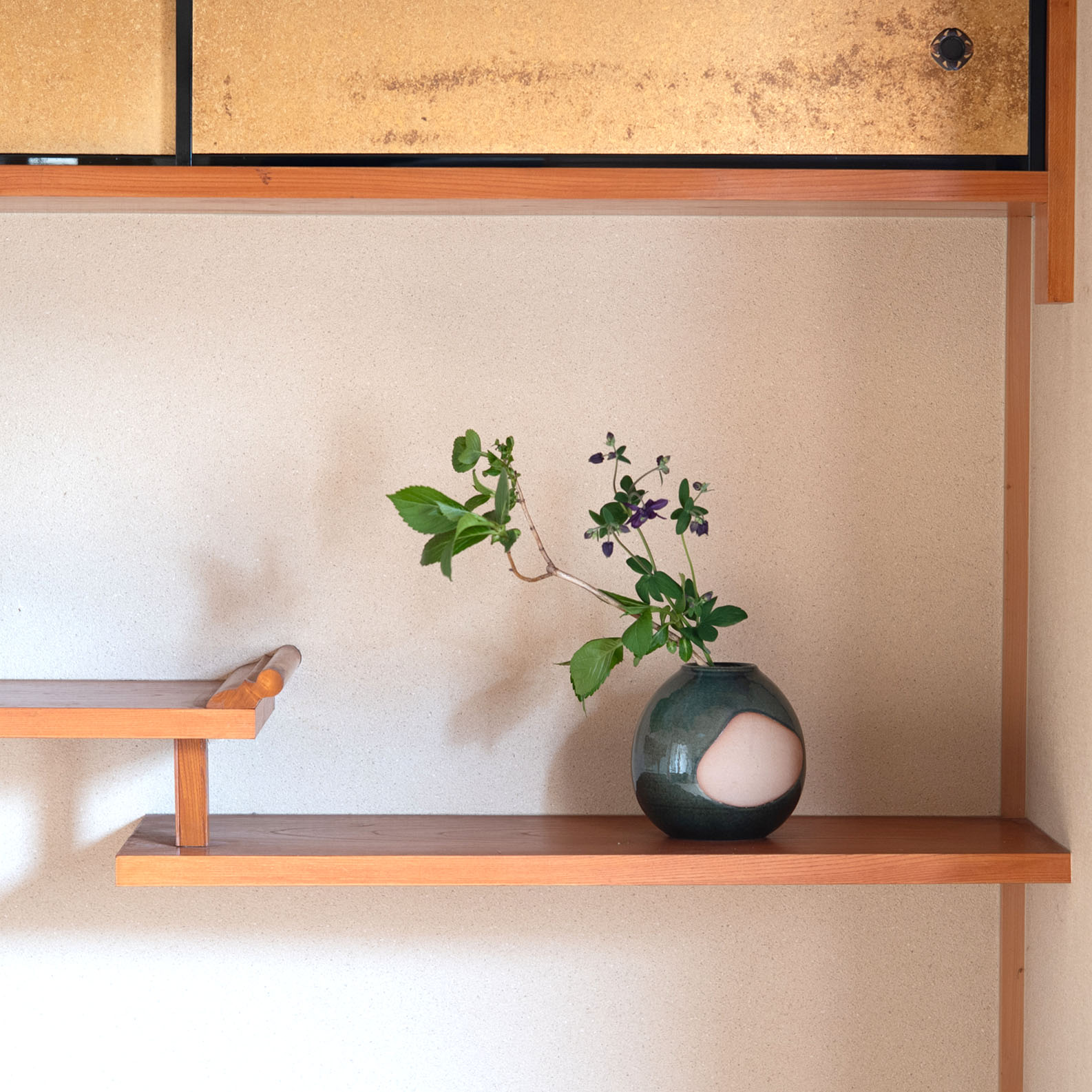 陶器花器 6.5ビク 花を美しく見せる形