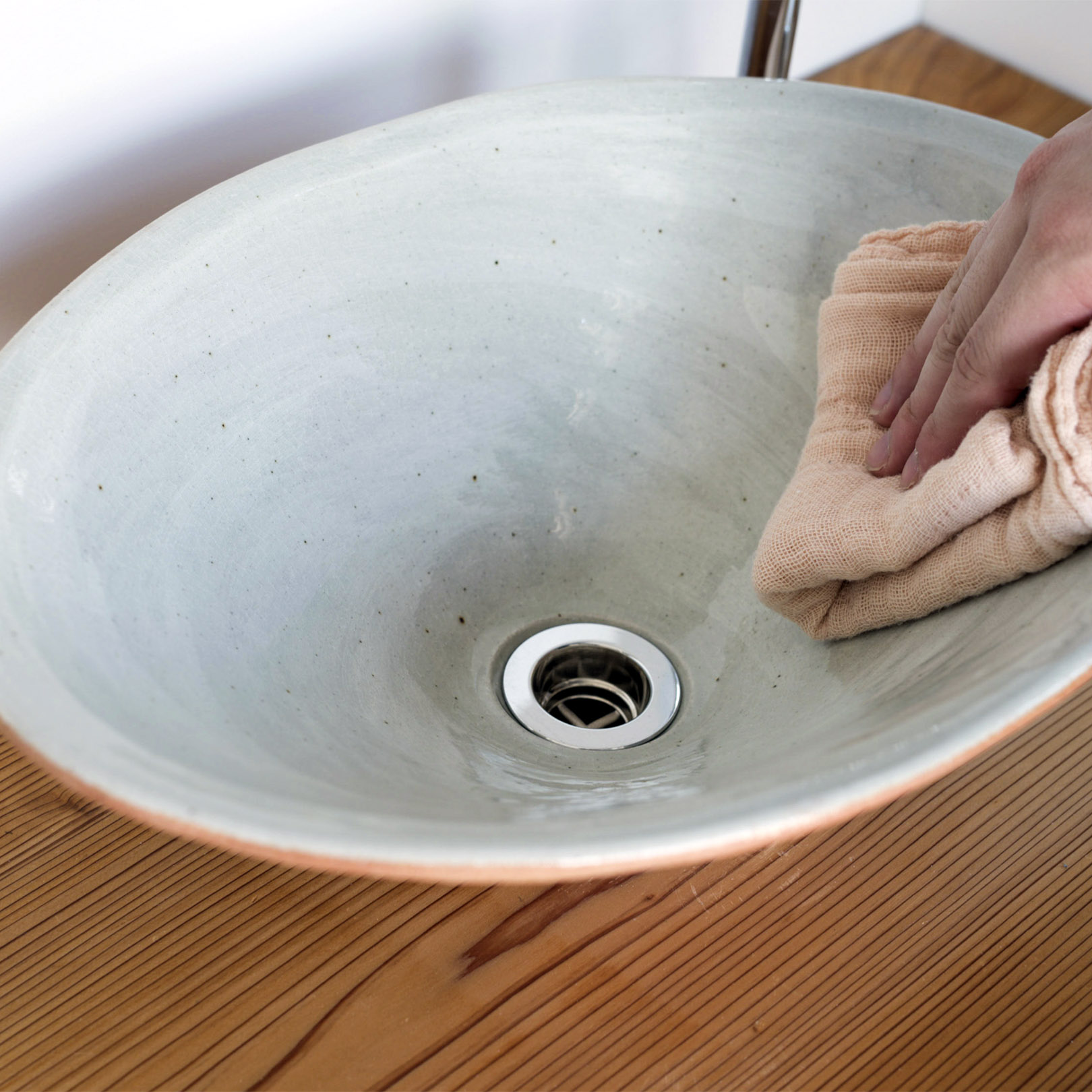 手入れが簡単な手洗い鉢