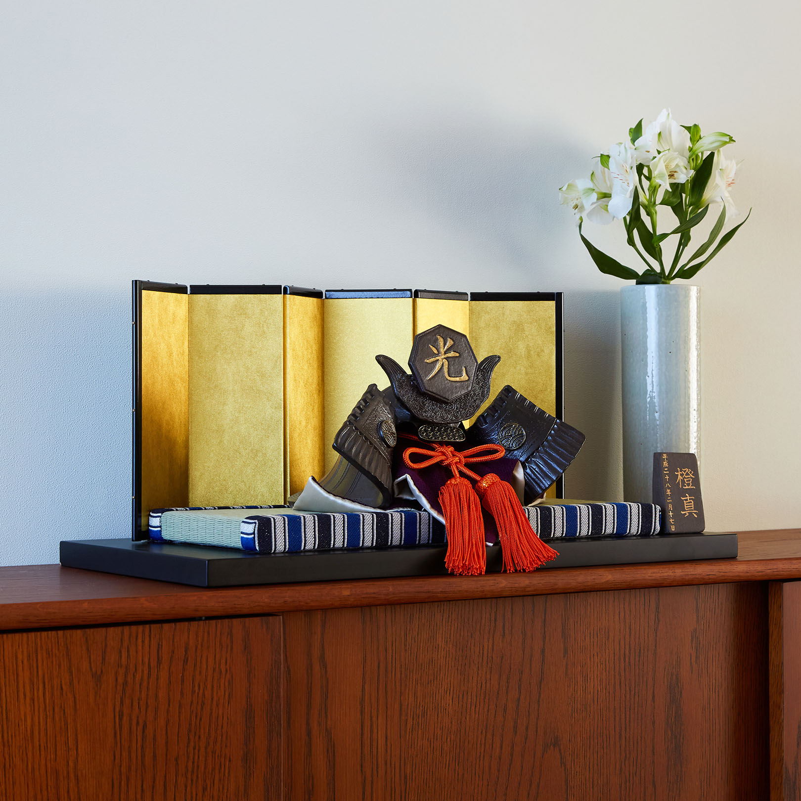 信楽焼兜のグレードアップした黒台