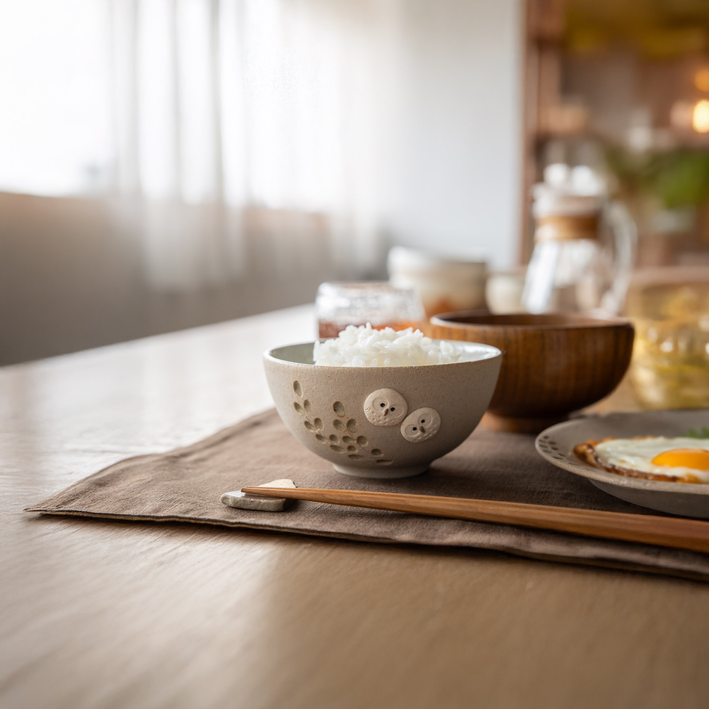 hoccoriシリーズ ふくろう柄のお茶碗 信楽焼