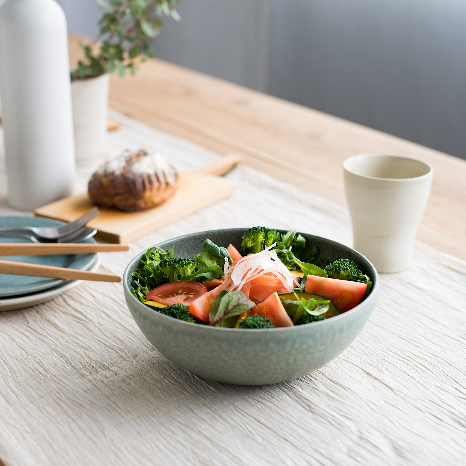 優しい風合いの大鉢