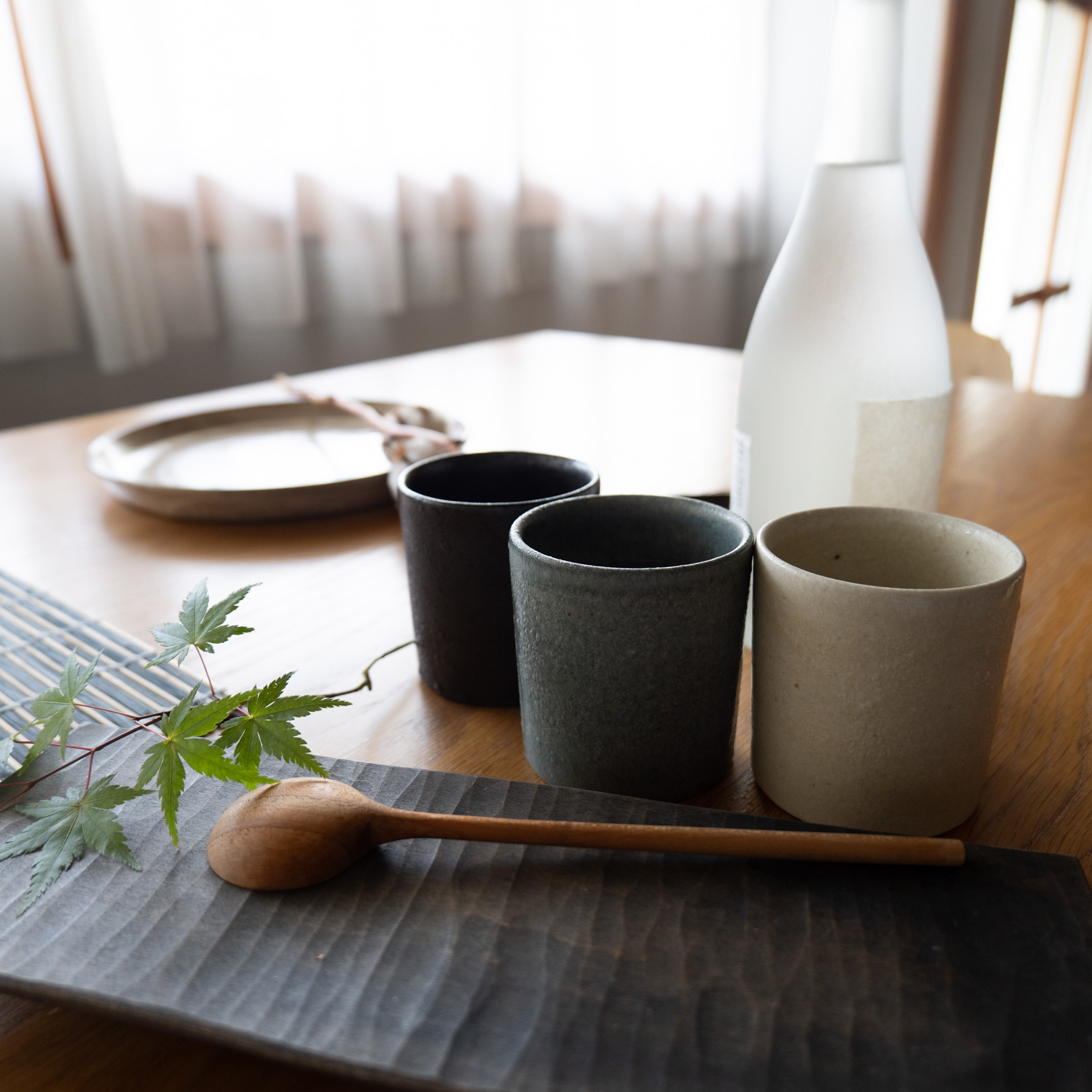 * ロングセラーの定番陶器グラスと日常のひととき