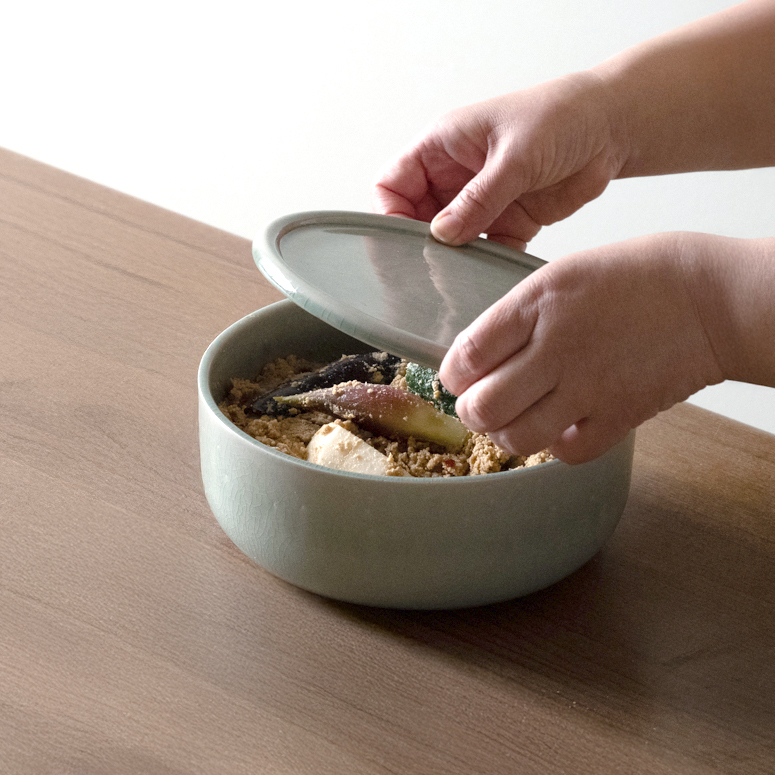 コンパクトなぬか壺