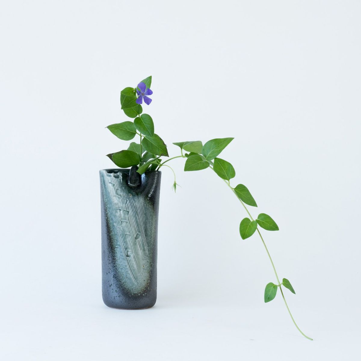 花瓶 青磁 双耳 花器 花生 銘 花瓶・花生 – 燦禾 SANKA