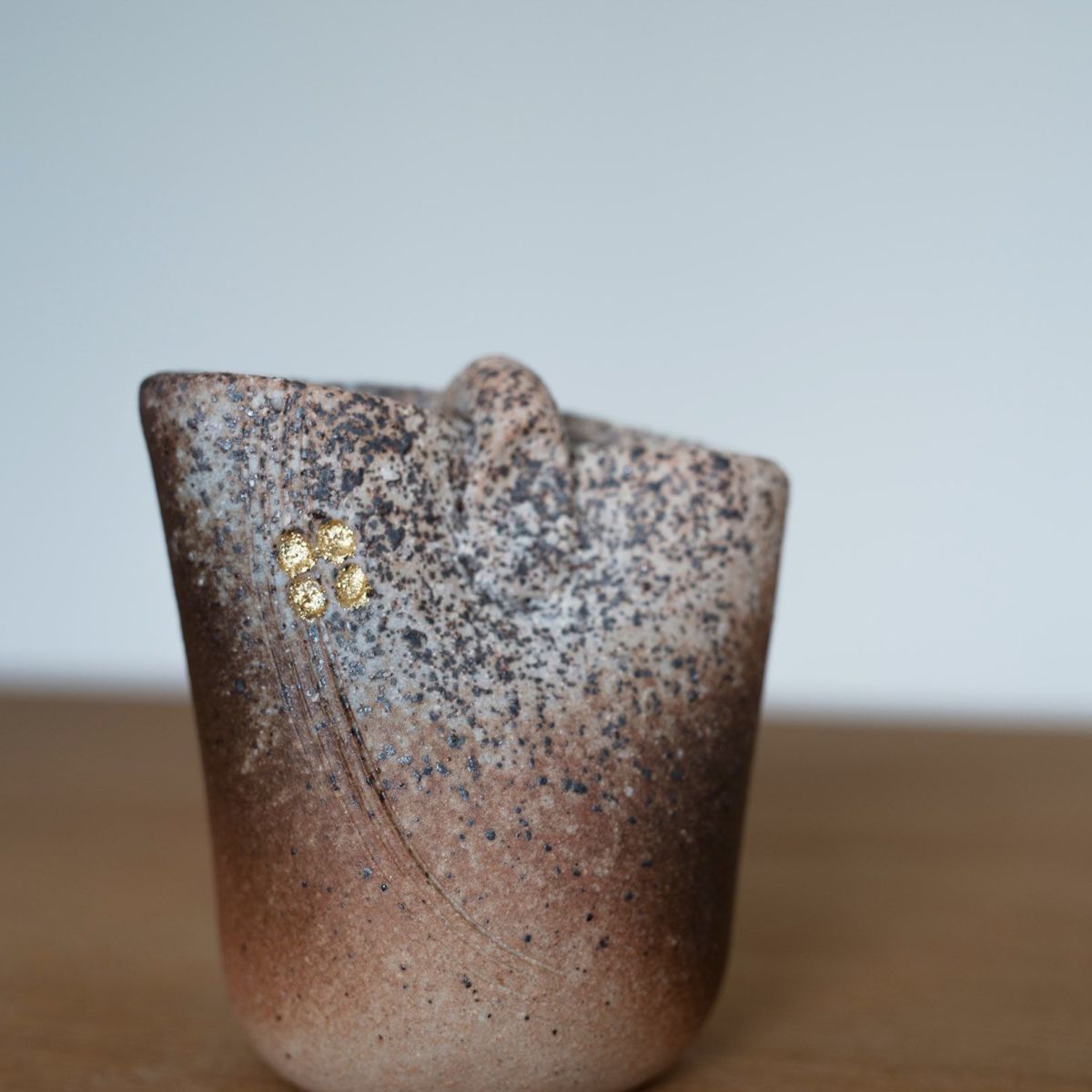 砂肌金彩ミニ花器 | 明山 オンラインショップ