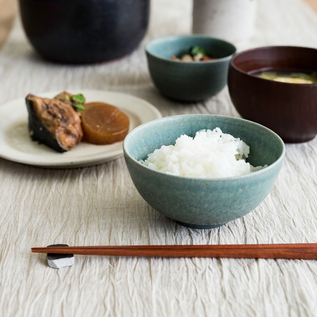 ごはん茶碗（淡青磁） | 明山 オンラインショップ
